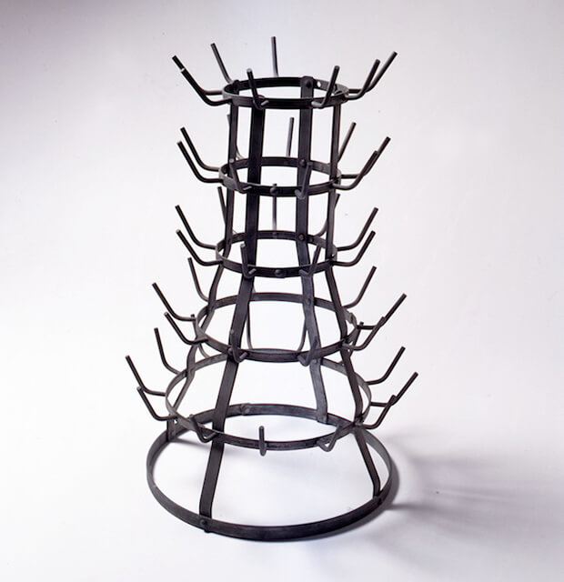Marcel Duchamp. Scolabottiglie, 1914 -1964, ready-made, in ferro