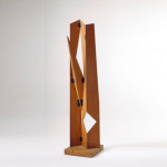 Scultura pieghevole, 1958, legno di pero e nastro adesivo nero, edizione 10su10, cm 30×94