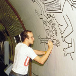 Keith Haring drawing in the subway of Paris